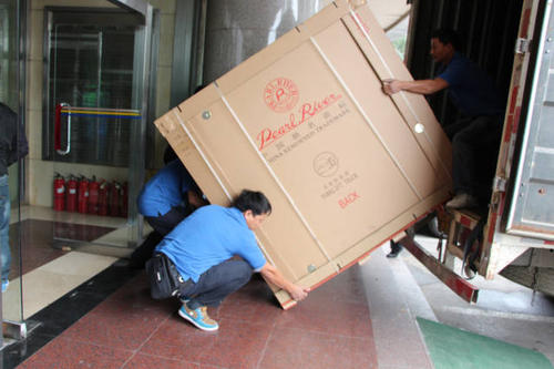 滨城钢琴贵重工艺品无忧运